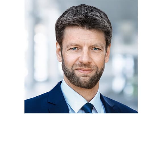German leadership photos/50-50_Joern_Ruge