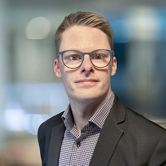 Education-And-Training-Headshots/sven-bohnenkamp